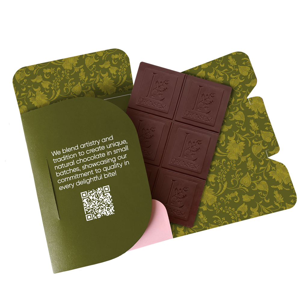 Macadamia & Walnuts - Bean to bar. Craft Chocolate. 70% cocoa